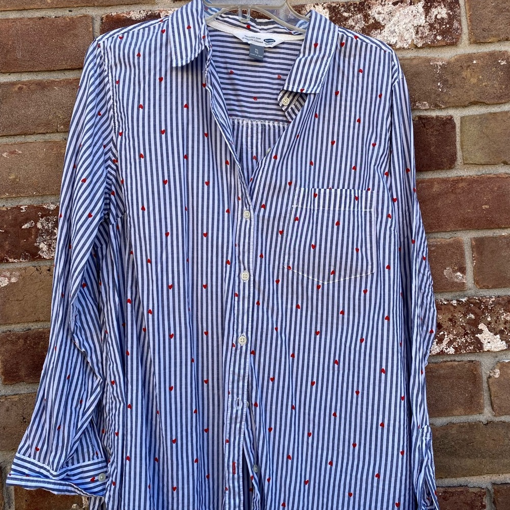 Old Navy Blue and White striped button-up with hearts pattern. Size XL